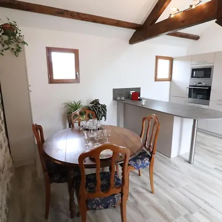 Maison De Caractere A Vic-sur-cere, 4 Pers, Jardin Cloture, Animaux Acceptes, Draps Fournis, Toutes Charges Incluses - Fr-1-742-354 Casa vacanze Vic-sur-Cère