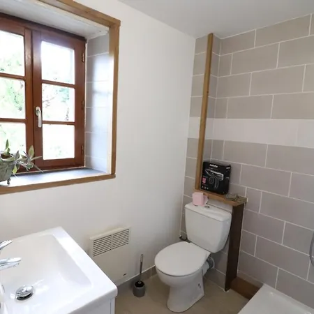 Maison De Caractere A Vic-sur-cere, 4 Pers, Jardin Cloture, Animaux Acceptes, Draps Fournis, Toutes Charges Incluses - Fr-1-742-354 Casa vacanze *
